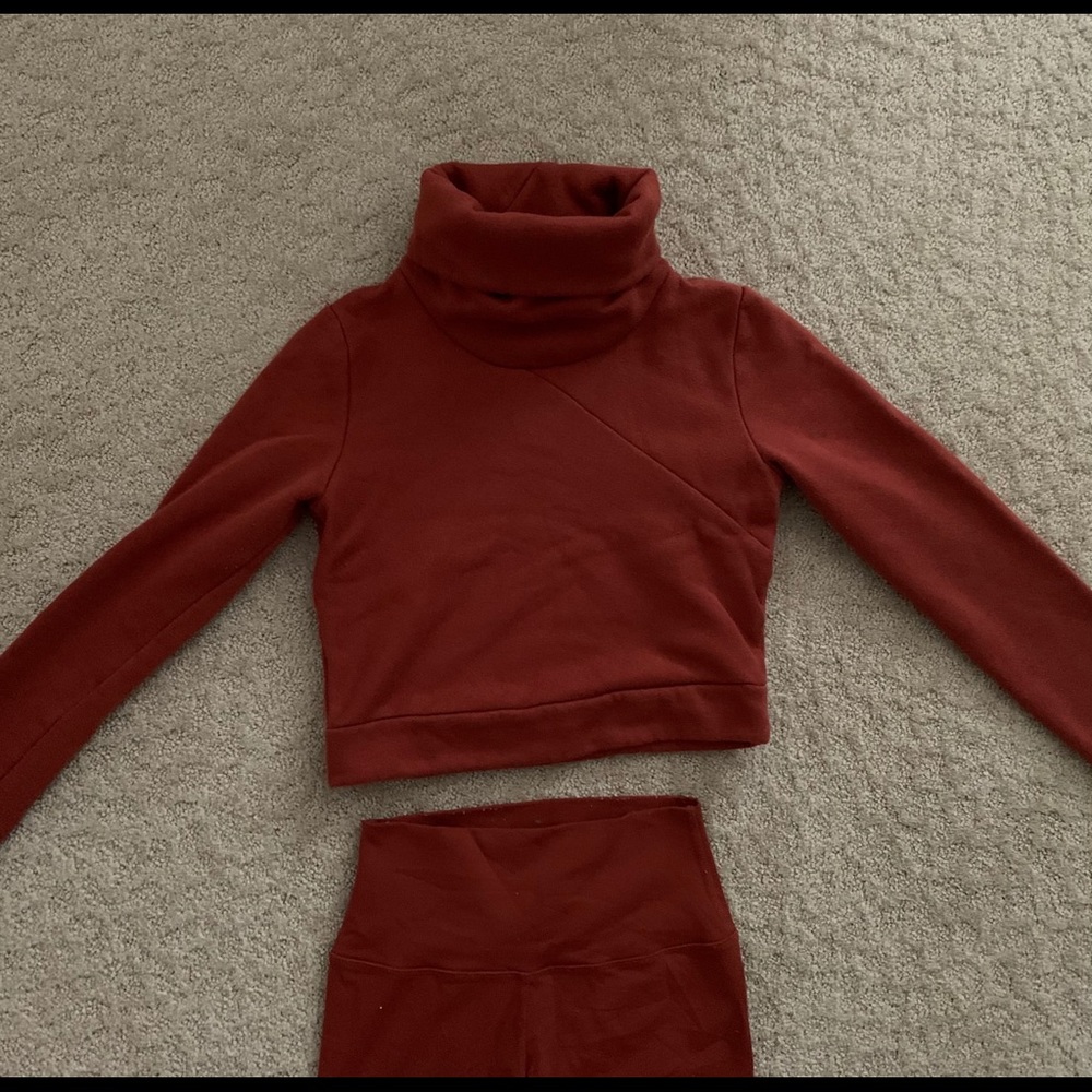 Alo yoga matching set